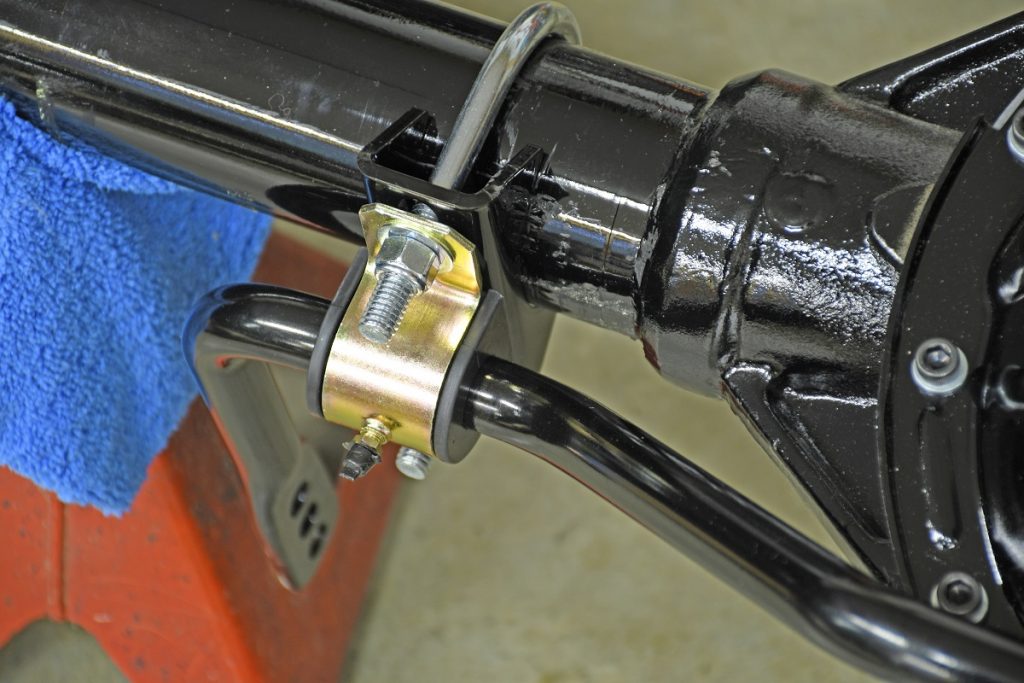 sway bar mounted to rear axle tube