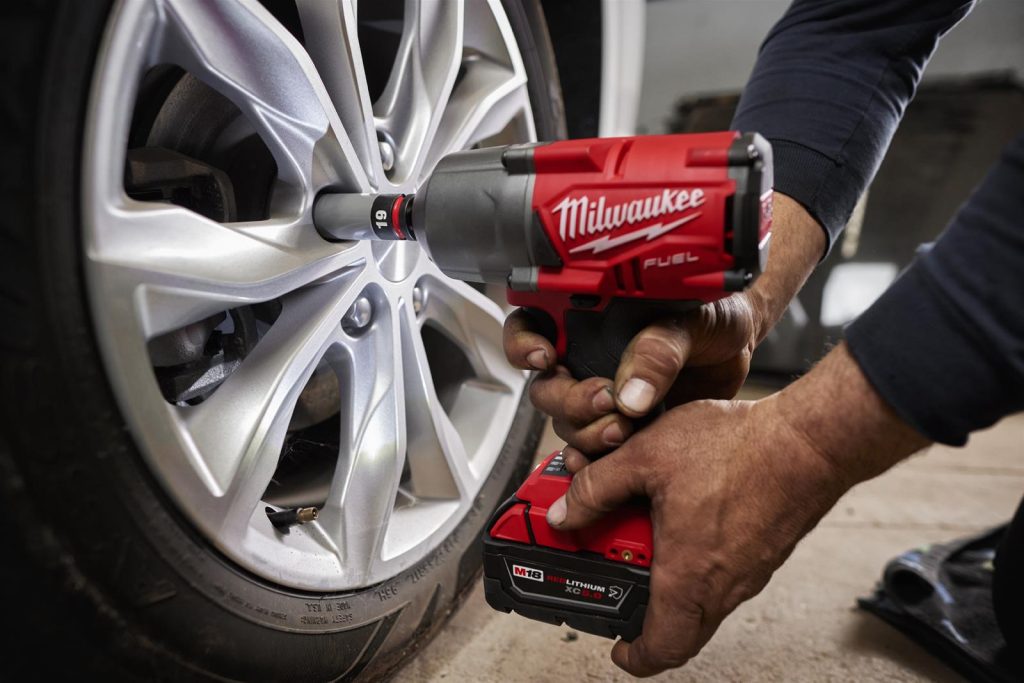 Milwaukee Lug Not Socket & Impact used to remove wheel