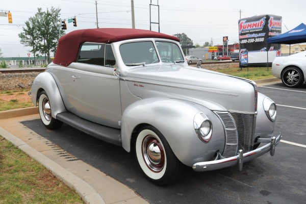 prewar ford deluxe cabriolet coupe