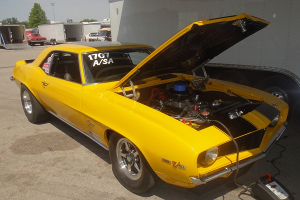 1968 yellow chevy camaro z/28 drag car