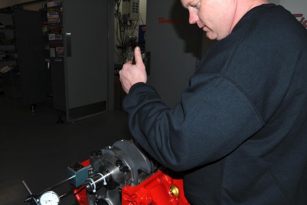 checking crank thrust endplay on an engine
