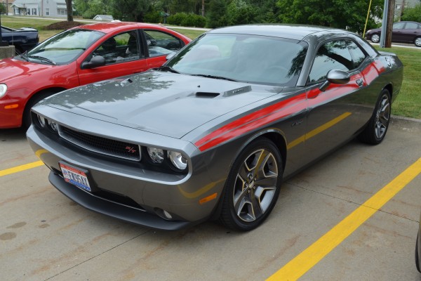 late model dodge challenger r/t hemi