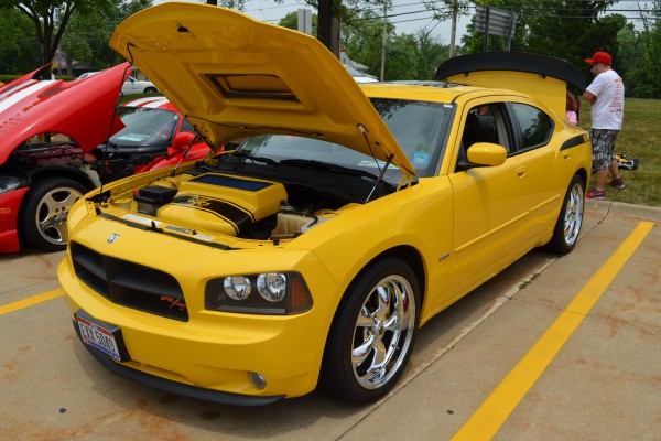 yellow dodge charger r/t late model sedan