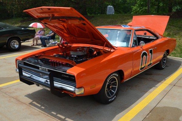 1969 dodge charger dukes of hazzard general lee tribute