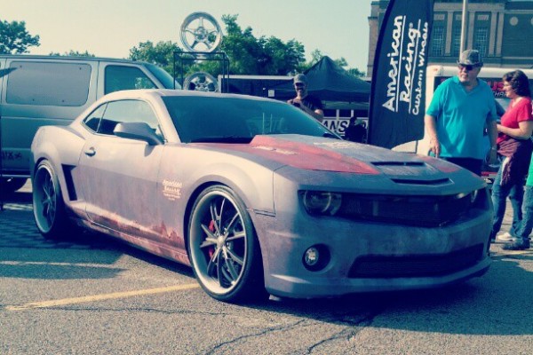 5th gen chevy camaro with fake rusty vinyl wrap