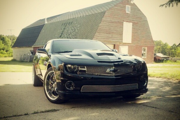 5th gen camaro in a driveway