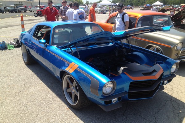 Blue split bumper rs Camaro at Goodguys