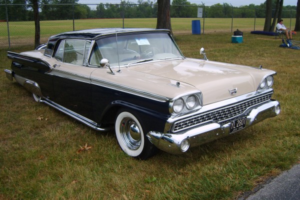 1959 ford starliner coupe
