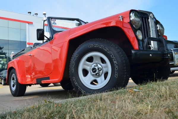 1949 willys jeepster, front passenger side tire