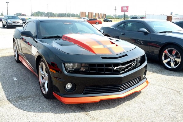 Camaro5 Fest. Black and Orange Camaro