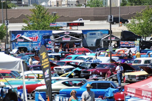 crowd at hot august nights, 2012