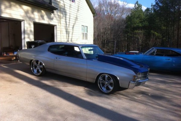 Silver Chevy Chevelle