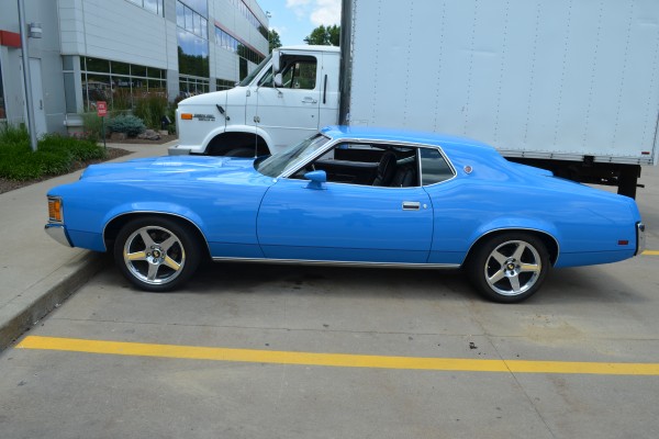 1971 Mercury Cougar, side profile