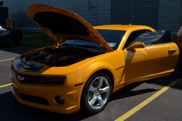 2010 Camaro Bumblebee Replica