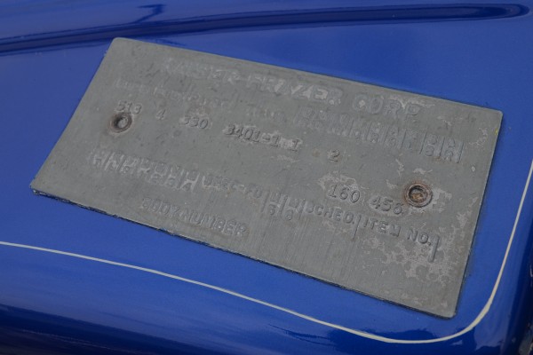 1951 Henry J, badge