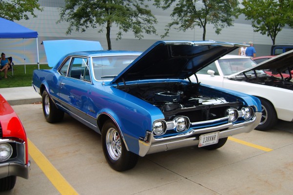 Blue Oldsmobile F 85