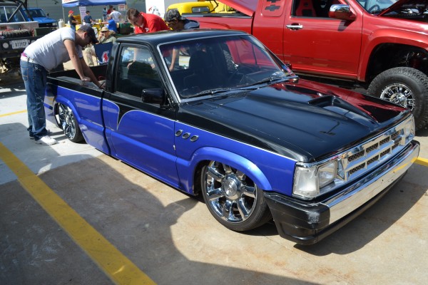 custom lowrider sport truck