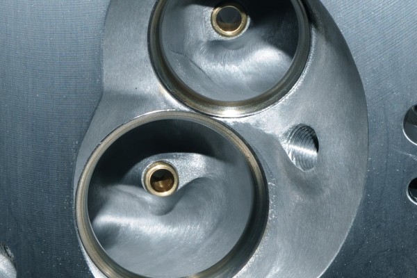 Trick Flow 565, Top Sportsman, Combustion Chambers