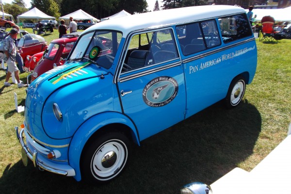 Blue Lloyd Pan-Am van