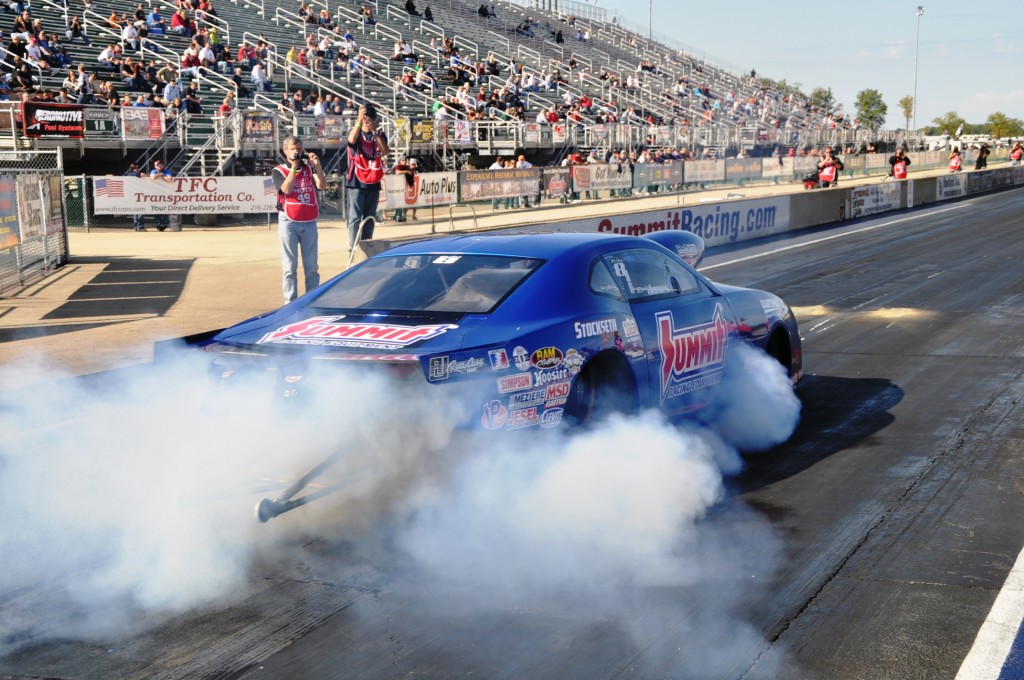 summit racing pro stock NHRA camaro doing burnout