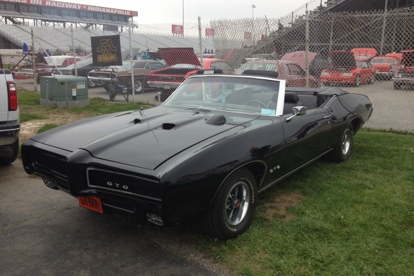 Black Pontiac GTO