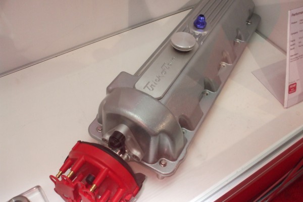 Trick Flow FMOD Distributor and 2V Valve Cover Package