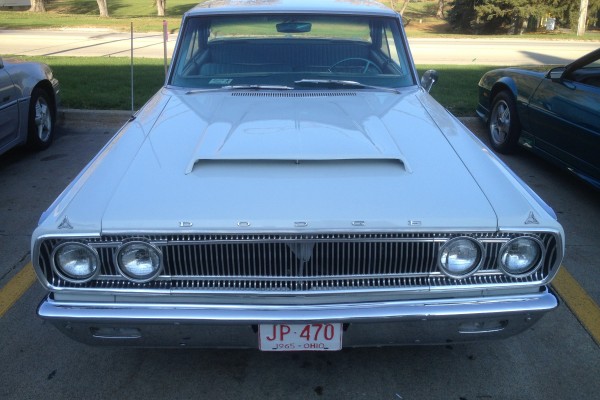 1965 Dodge Coronet, front grille and headlights
