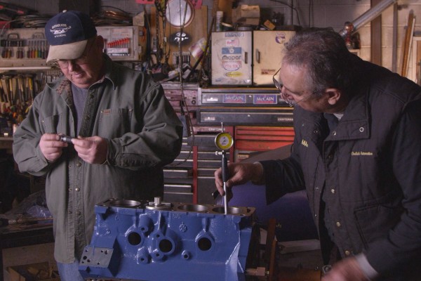 checking cylinder bores with a dial gauge