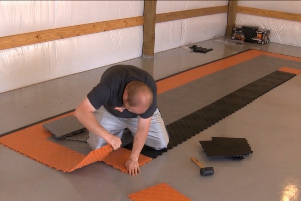 connecting garage floor tiles