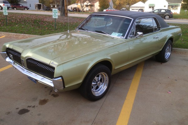 1967 Mercury Cougar, front quarter