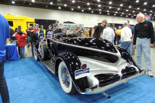 rear view of a vintage prewar boat tail speedster coupe