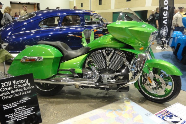 2011 victory custom motorcycle