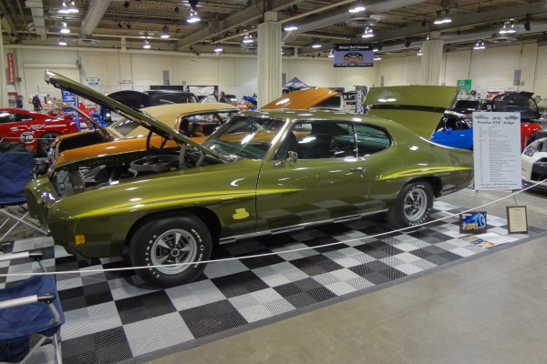 green 1970 pontiac gto Judge