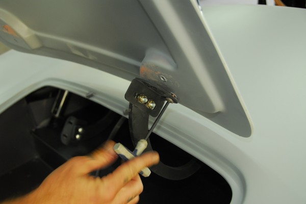 fitting a hood hinge on a cobra kit car