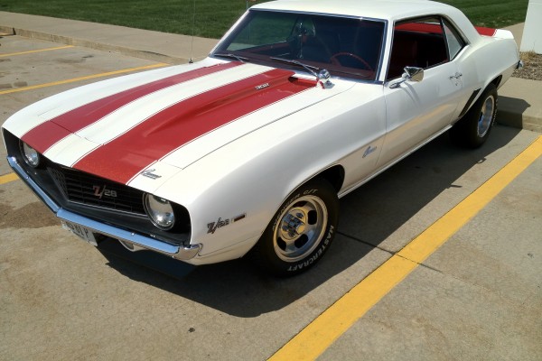 white and red 1969 chevy camaro z/28