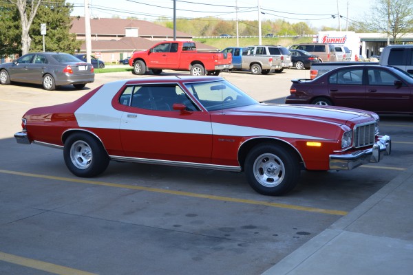 Starsky & Hutch 1976 Gran Torino, side