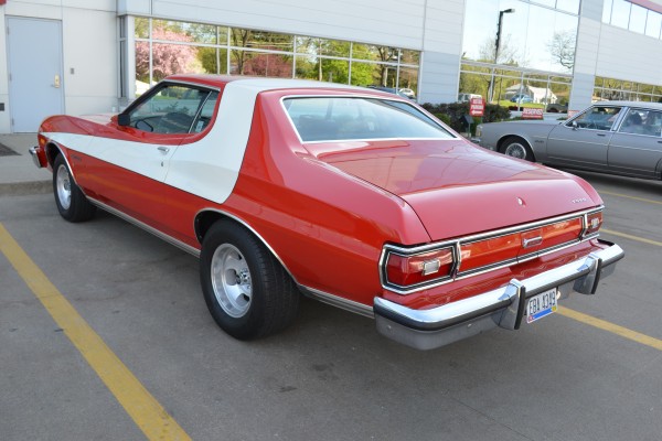 Starsky & Hutch 1976 Gran Torino, rear bumper quarter