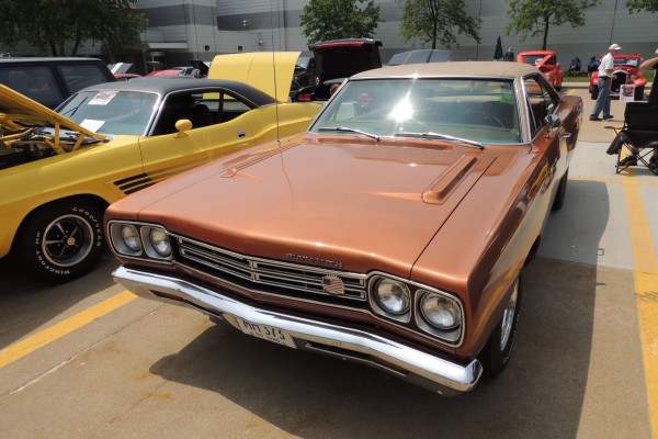 Copper 1969 Plymouth Roadrunner