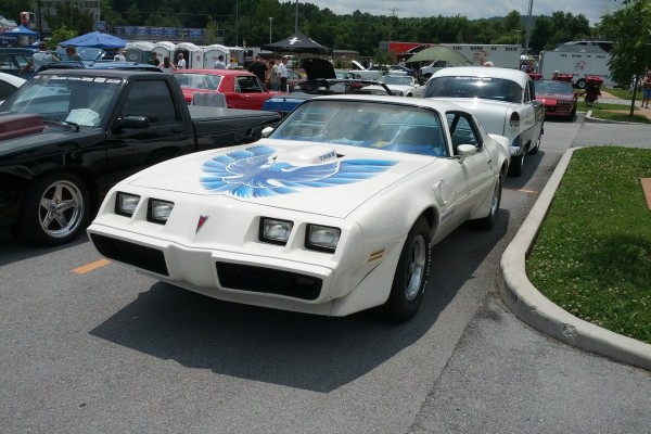 white and blue second gen pontiac trans am coupe