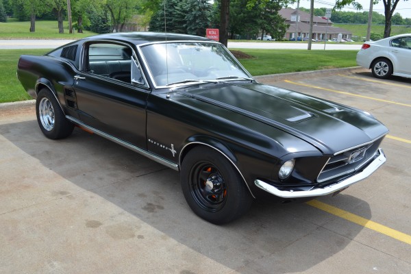 1967 Ford Mustang, hood and passenger side