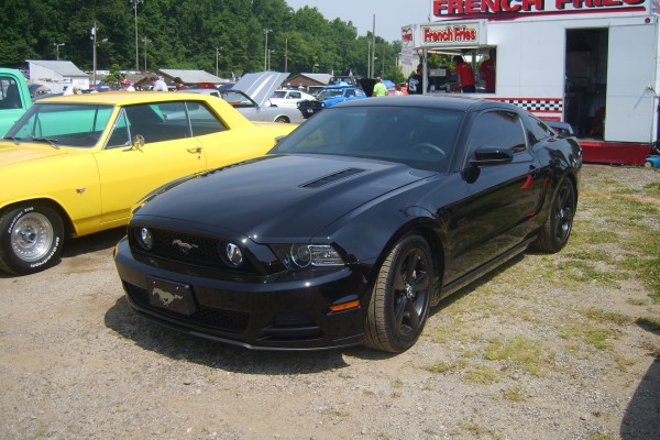 s195 mustang at a car show