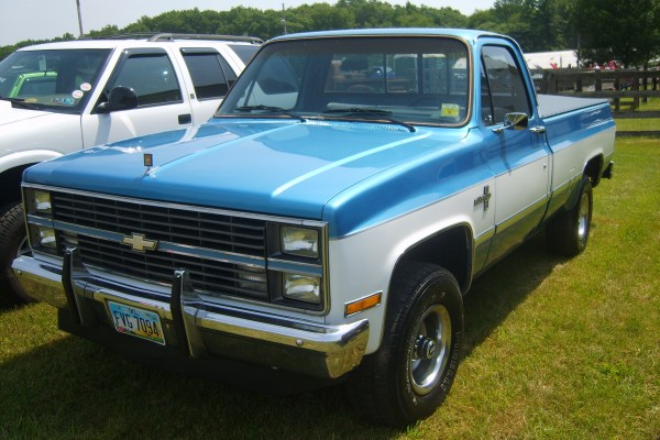 vintage chevy silverado c10 Squarebody truck