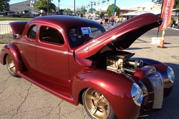 1940 Ford hot rod