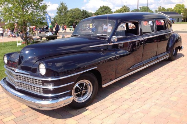 1948 Chrysler 6-Door limousine