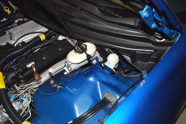 Camaro clutch master cylinder