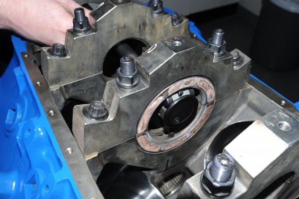 main caps installed on a Ford 598 Big Block