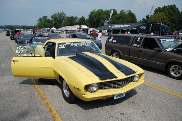 yellow camaro z/28 first gen