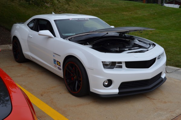 white fifth gen chevy camaro