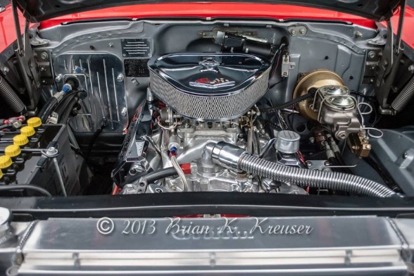 Big Block Chevy V8 in a custom Chevy Street rOD