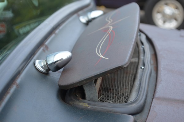 close up of pop up hood cabin vent on a 1951 Ford Pickup Truck Hot Rod